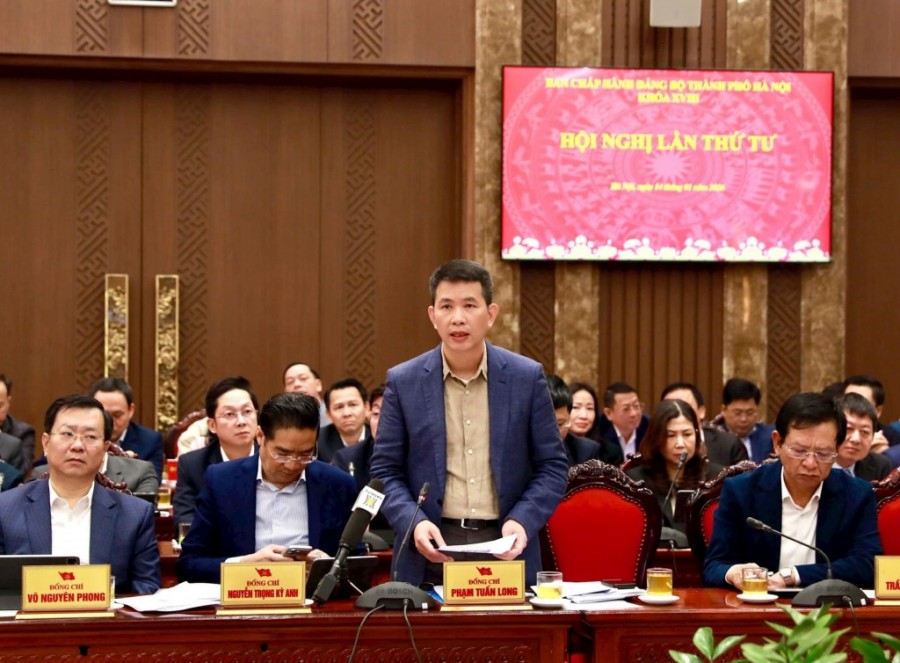 Giám đốc Sở Văn hoá và thể thao Hà Nội Phạm Tuấn Long phát biểu tại hội nghị. Ảnh: Thành Thái Giám đốc Sở Văn hoá và thể thao Hà Nội Phạm Tuấn Long phát biểu tại hội nghị. Ảnh: Thành Thái