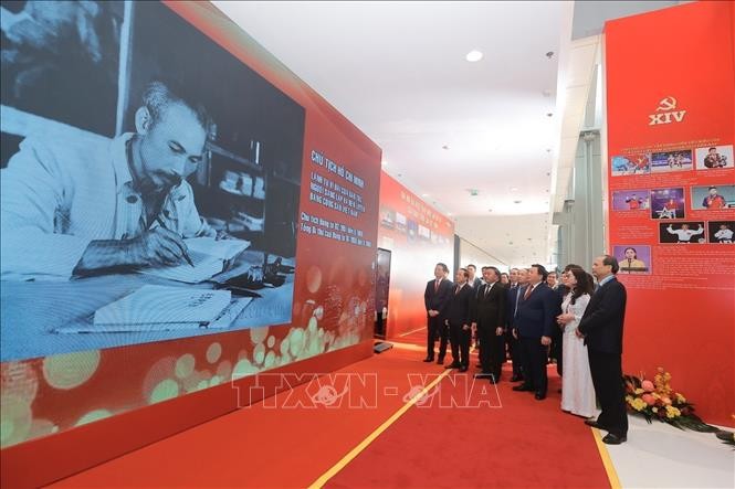 Khai trương Trung tâm báo chí Đại hội XIV của Đảng