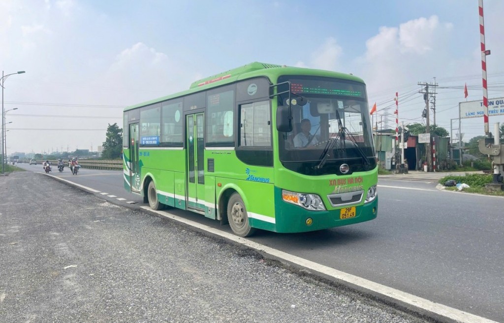 Tăng cường tuyến xe buýt kết nối với thôn Quang Lãng, xã Đại Xuyên