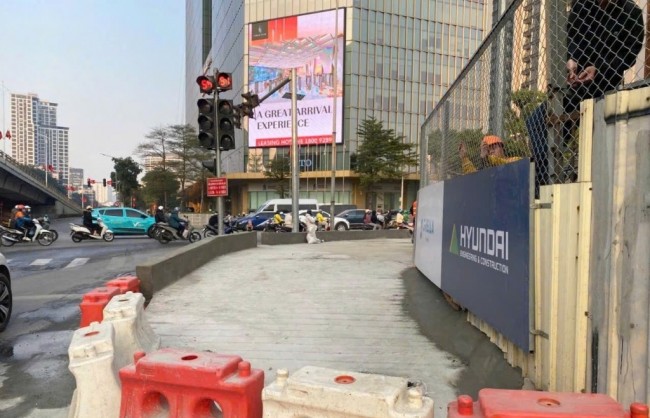 Thu hẹp hàng rào công trường đường sắt Nhổn - Ga Hà Nội