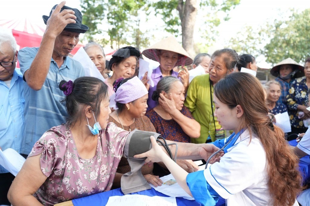 Hơn 6.600 người dân được thăm khám, cấp phát thuốc miễn phí