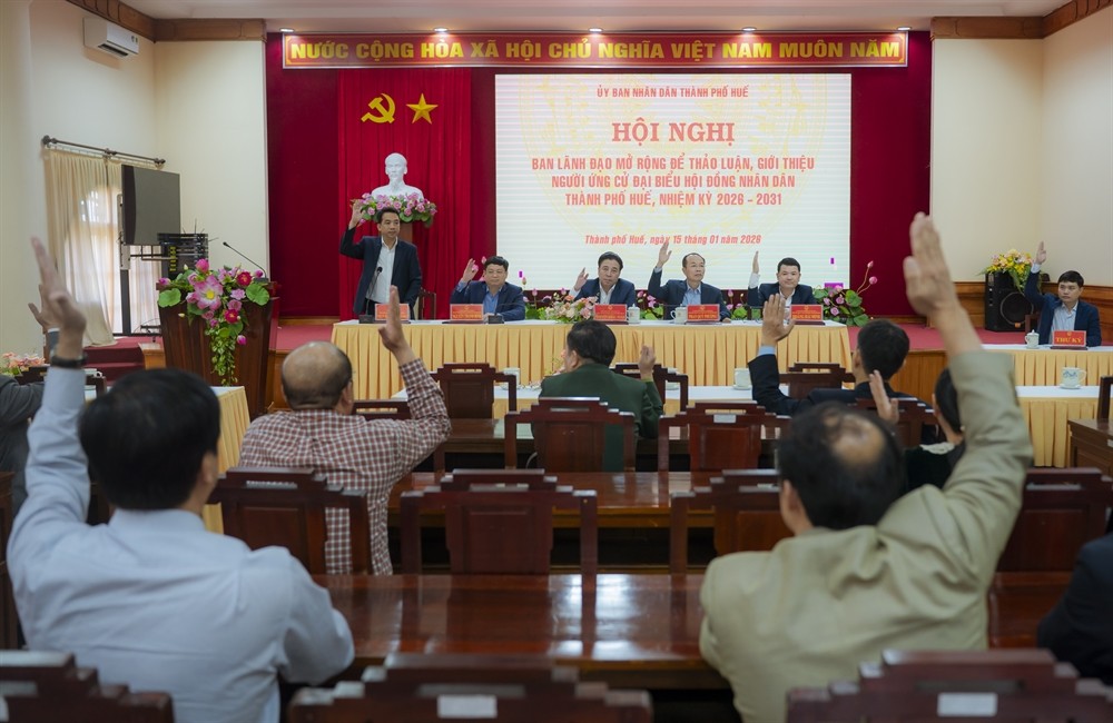 UBND TP Huế tổ chức hội nghị Ban lãnh đạo mở rộng để giới thiệu người ứng cử đại biểu HĐND TP Huế, nhiệm kỳ 2026–2031