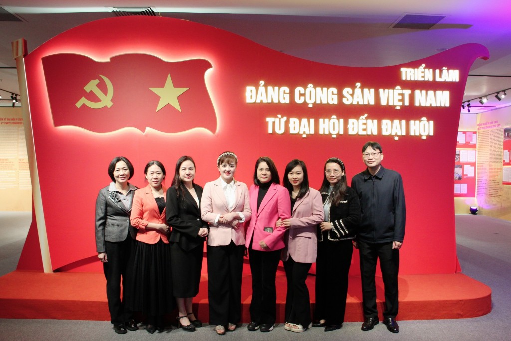 Biết ơn, tự hào về Đảng Cộng sản Việt Nam quang vinh