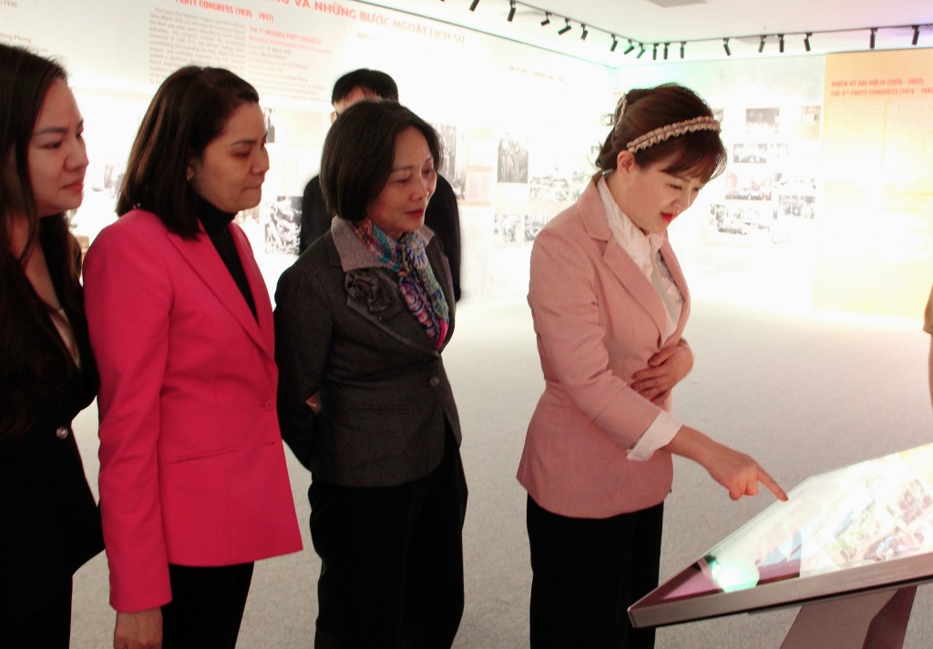 Biết ơn, tự hào về Đảng Cộng sản Việt Nam quang vinh