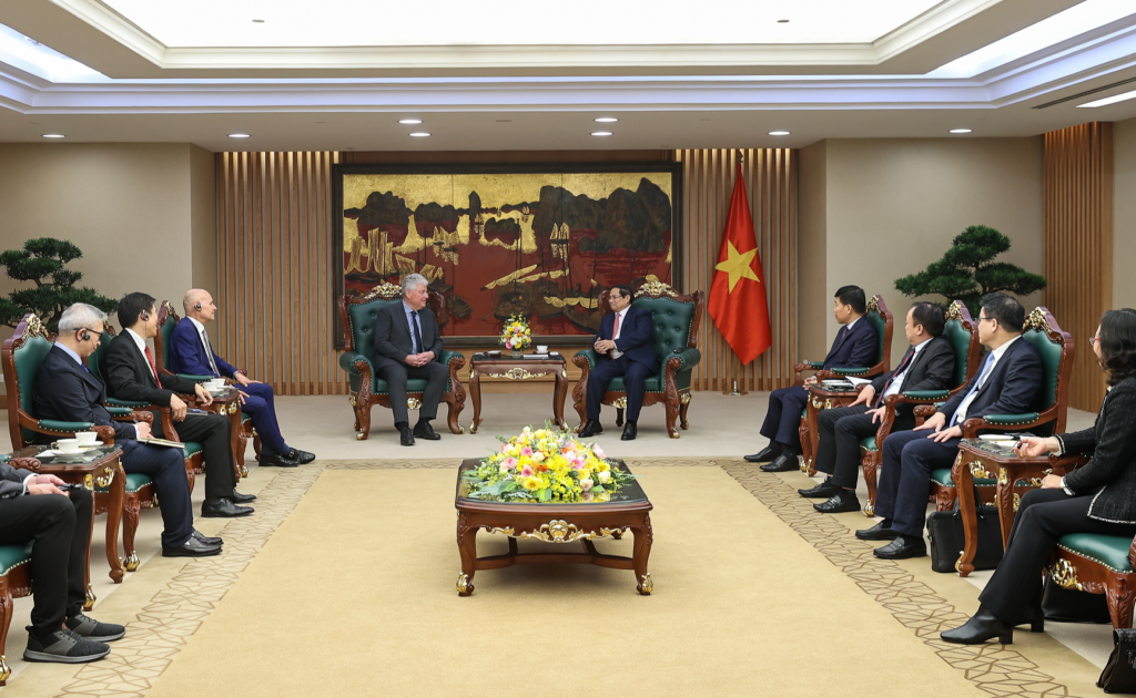 Phó Chủ tịch Tập đoàn ASML bày tỏ vinh dự và cho biết ASML sẵn sàng trở thành một phần của ngành công nghiệp bán dẫn Việt Nam - Ảnh: VGP/Nhật Bắc