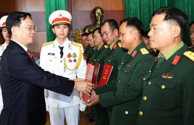 124 sĩ quan tham gia Ban chỉ huy quân sự cấp xã, phường