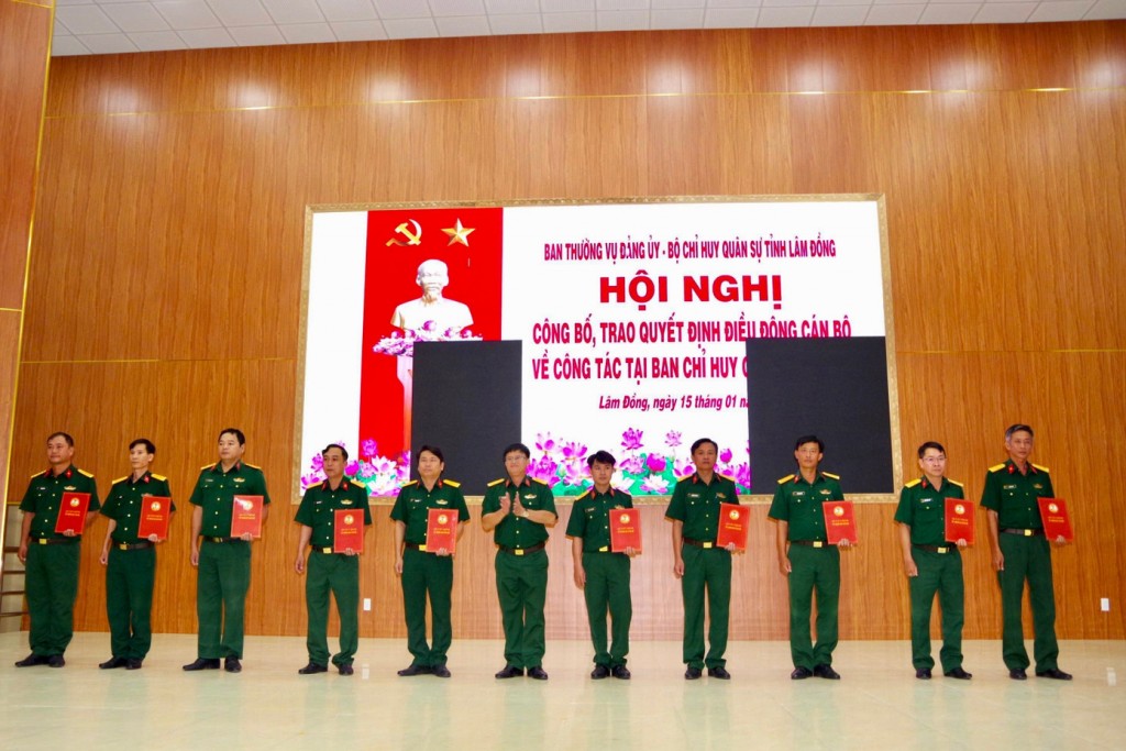 Gần 500 sĩ quan, quân nhân về công tác tại Ban Chỉ huy Quân sự 124 xã, phường và đặc khu (Ảnh: CTV)