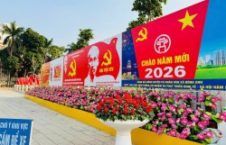 Phụ nữ Hà Nội đẩy mạnh tuyên truyền trực quan về Đại hội Đảng