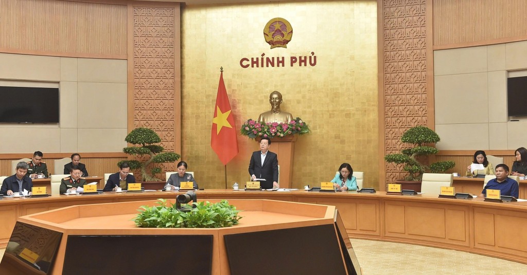 Phó Thủ tướng cho ý kiến về một số kiến nghị cụ thể tại Hội nghị - Ảnh: VGP/Giang Thanh