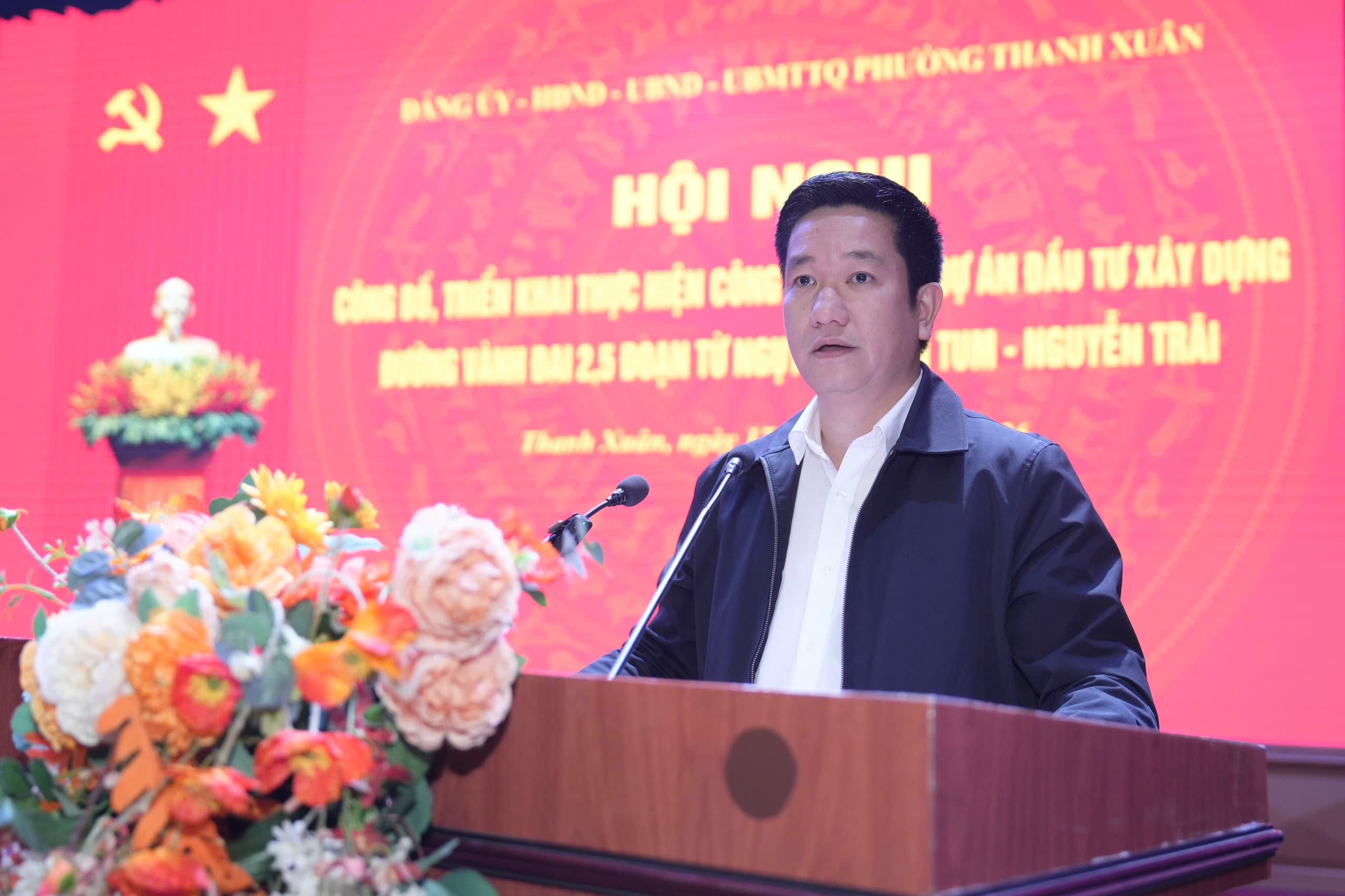 Bí thư Đảng ủy, Chủ tịch HĐND phường Thanh Xuân Nguyễn Huy Cường phát biểu tại hội nghị