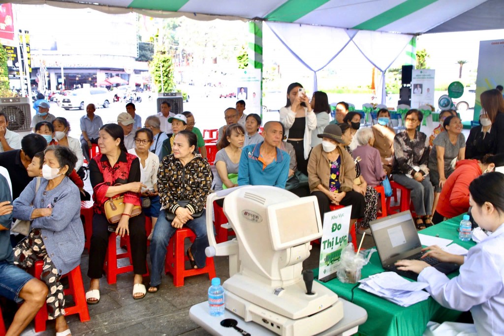 Thủ Dầu Một tổ chức ngày hội chăm sóc mắt cộng đồng miễn phí