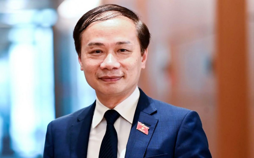 Đồng chí Phạm Tất Thắng, Ủy viên Trung ương Đảng, Phó Trưởng ban Tuyên giáo và Dân vận Trung ương, Phó Trưởng Ban Thường trực Ban Chỉ đạo Trung ương nắm tình hình Nhân dân và dư luận xã hội về đại hội Đảng bộ các cấp