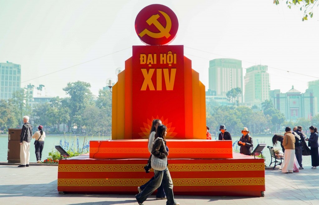 Hà Nội không mưa, sáng sớm có sương mù nhẹ