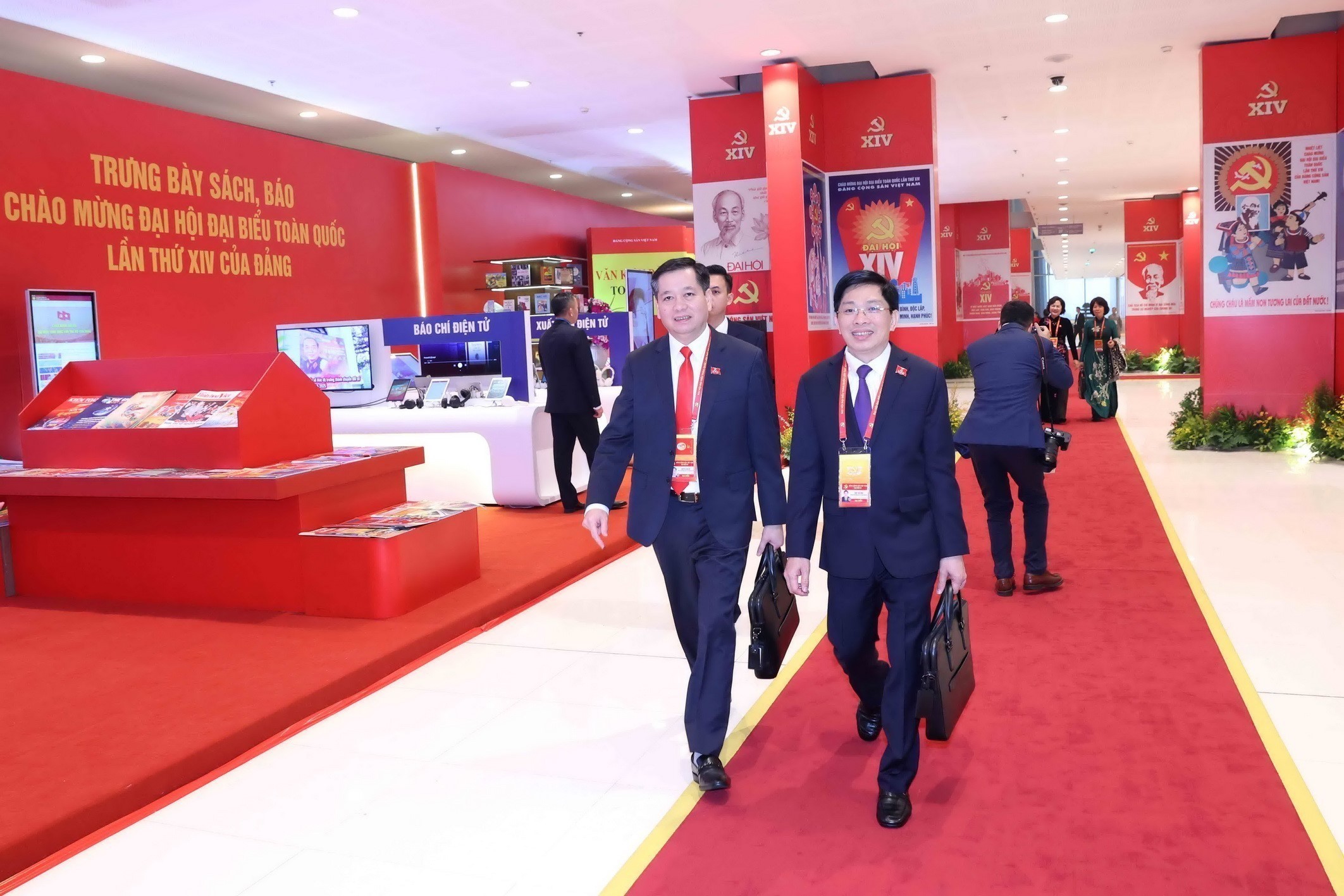 Đại hội XIV của Đảng bước vào ngày làm việc đầu tiên