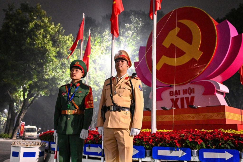 Giữ vững an toàn giao thông phục vụ Đại hội XIV của Đảng