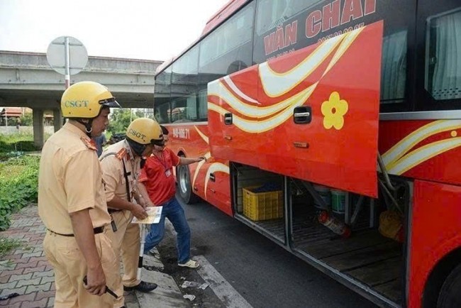 Siết chặt quản lý vận tải hành khách tại cửa ngõ phía Tây TP Hồ Chí Minh