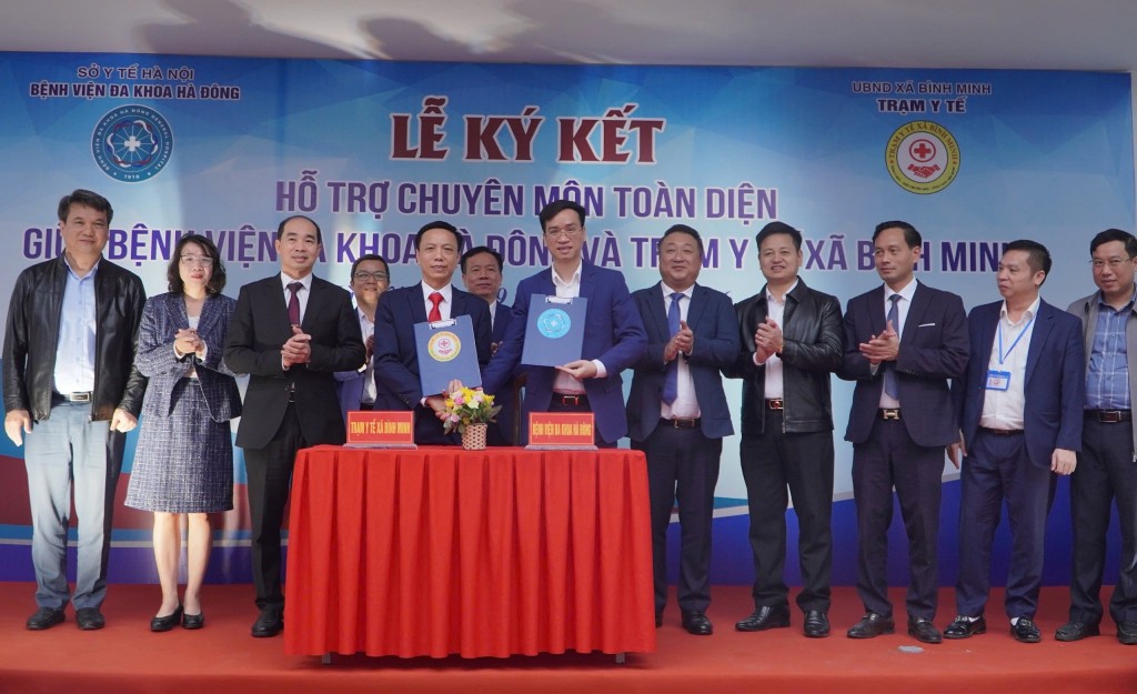  Lễ ký kết hỗ trợ chuyên môn toàn diện giữa Bệnh viện Đa khoa Hà Đông và Trạm Y tế xã Bình Minh