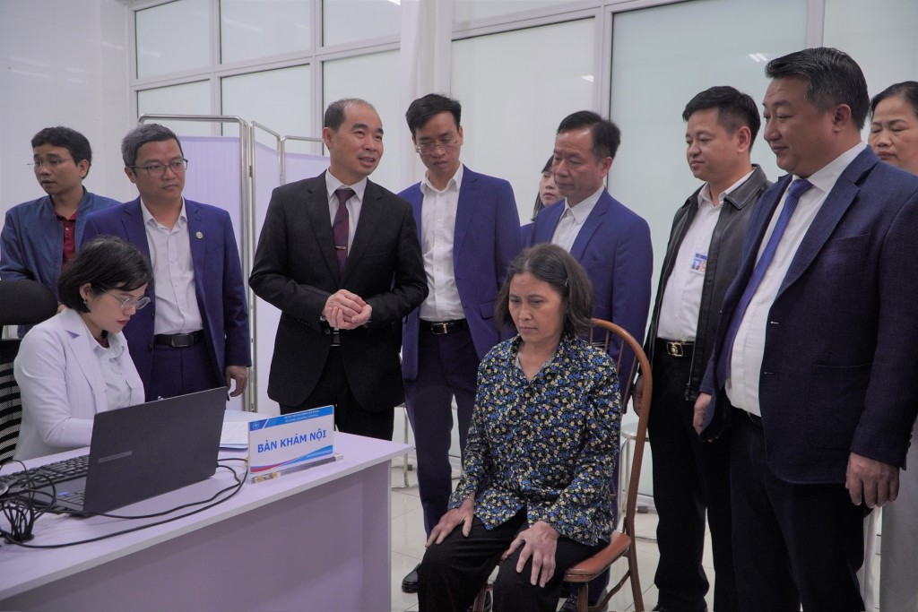 Không cần đi xa, người dân vẫn được chăm sóc y tế chất lượng