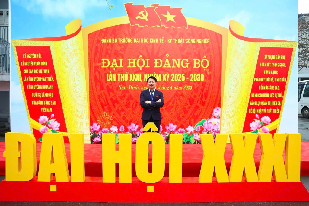 Đồng chí Giáp Văn Dương