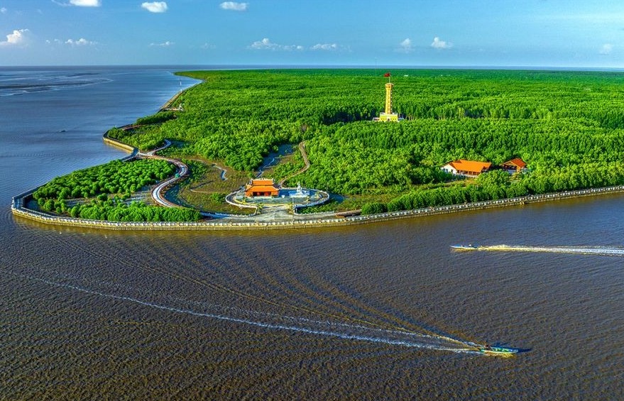 Cà Mau vững tin cùng cả nước bước vào kỷ nguyên phát triển mới*