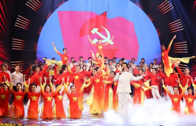 Nghệ thuật lan tỏa niềm tin chào mừng Đại hội XIV của Đảng