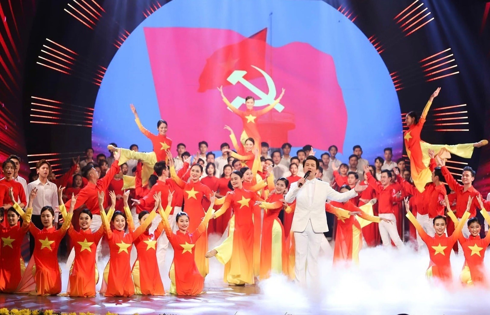 Nghệ thuật lan tỏa niềm tin chào mừng Đại hội XIV của Đảng