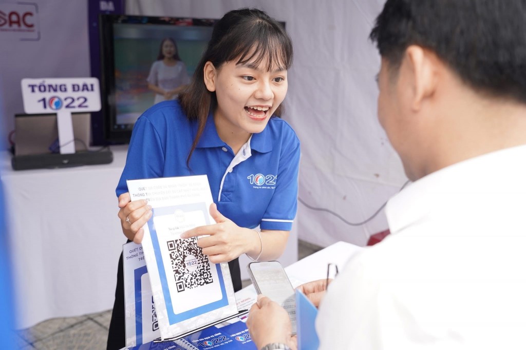 Đối với cộng đồng doanh nghiệp, TP Đà Nẵng sẽ hỗ trợ mạnh mẽ quá trình chuyển đổi số và chuyển đổi trí tuệ nhân tạo