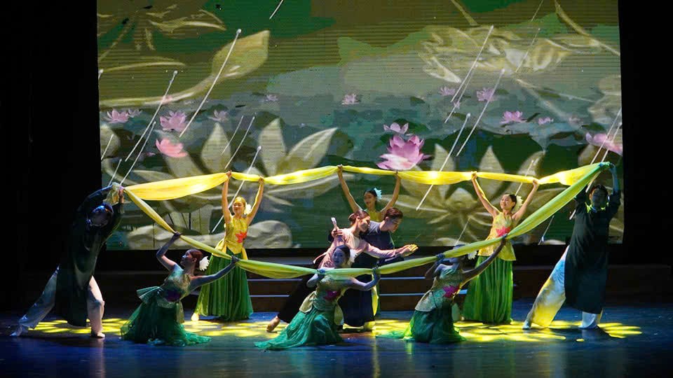 Xây dựng và phát triển văn hóa thực sự thành nền tảng, nguồn lực nội sinh, sức mạnh mềm, động lực phát triển đất nước nhanh, bền vững trong kỷ nguyên mới