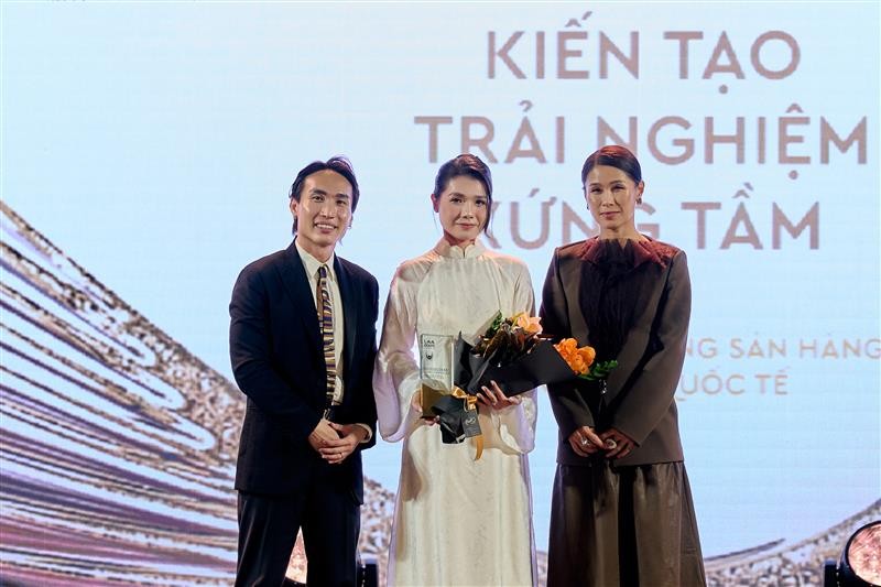 Trước đó, Masterise Homes cũng vừa có chiến thắng thuyết phục tại LUXUO Asia Awards 2025 với hai hạng mục quan trọng: “Best Luxury Property Developer of the Year” và “Best Property Campaign of the Year” cho chiến dịch Branded Living by Masterise Homes