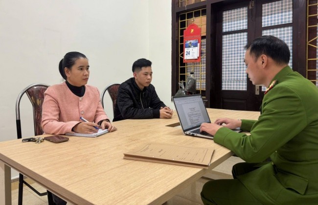 Cao Bằng: Đối tượng truy nã đặc biệt nguy hiểm ra đầu thú