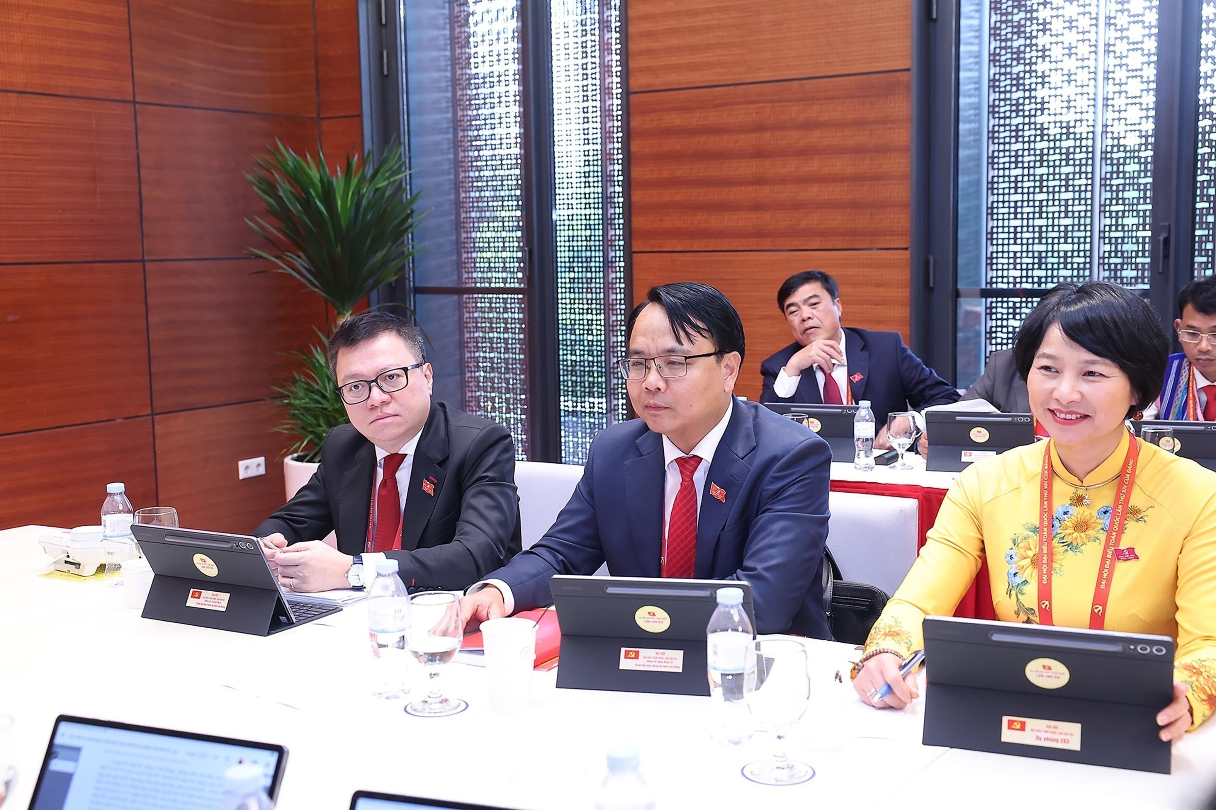 Đoàn Đảng bộ tỉnh Lâm Đồng thảo luận các văn kiện Đại hội tại Đoàn