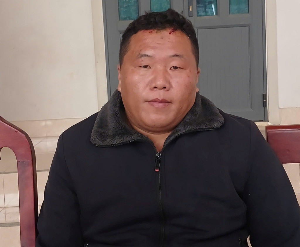 Đối tượng Lầu Bá Cải