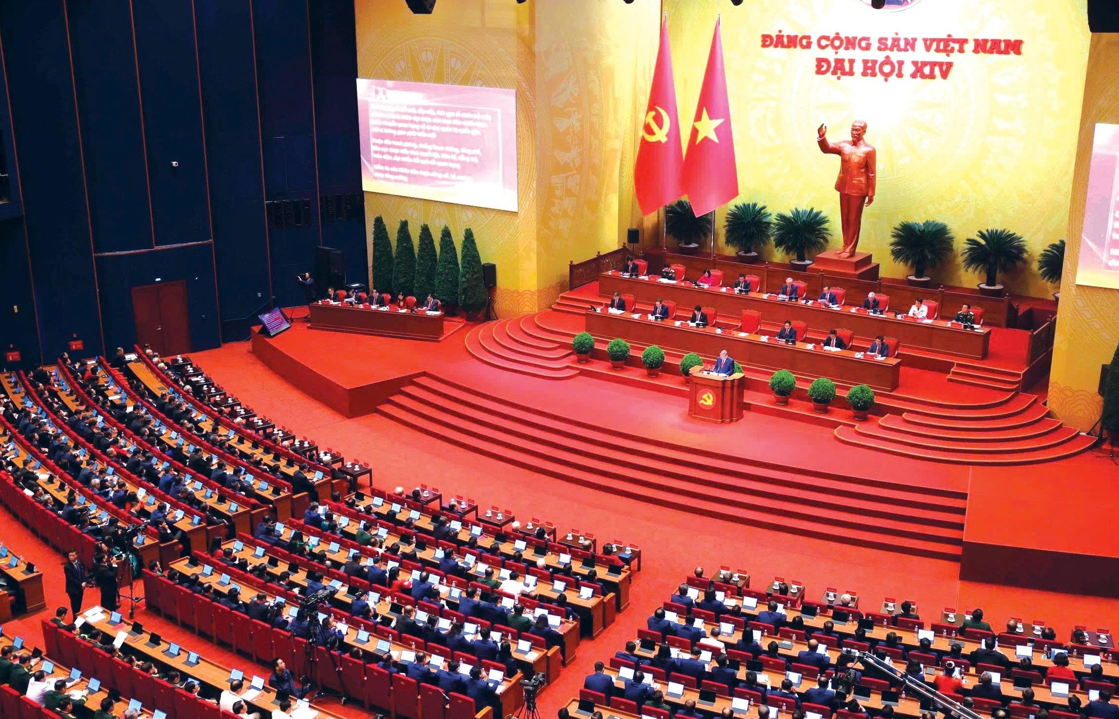 Báo cáo tổng kết 15 năm thi hành Điều lệ Đảng (2011-2025) và đề xuất, định hướng bổ sung, sửa đổi Điều lệ Đảng