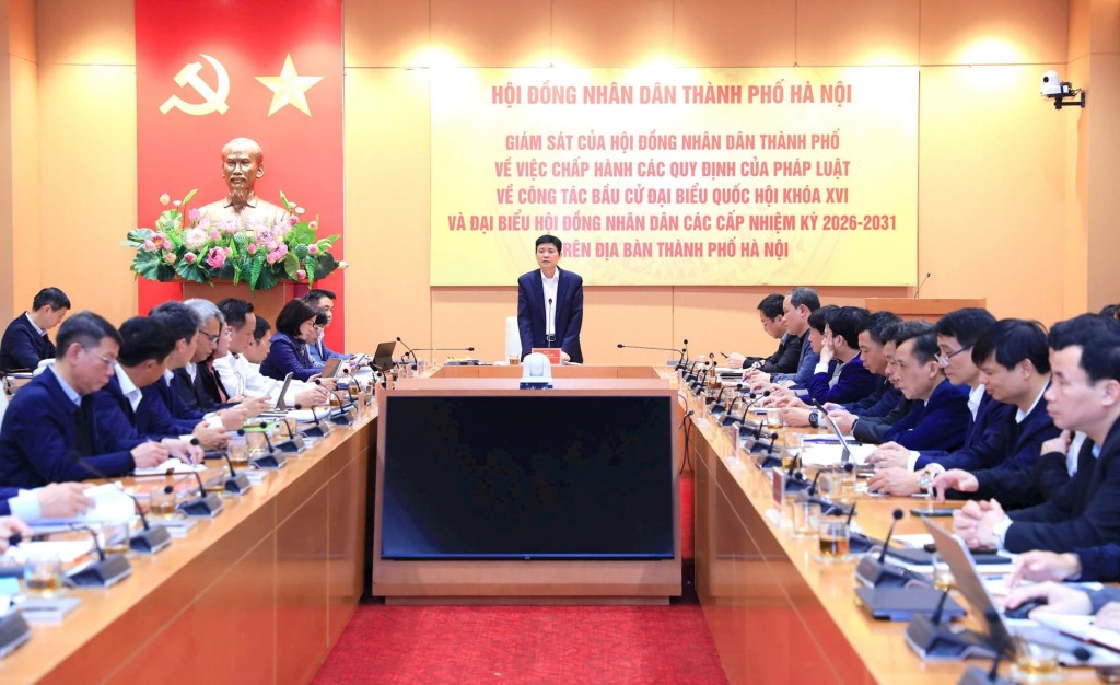 Quang cảnh buổi làm việc