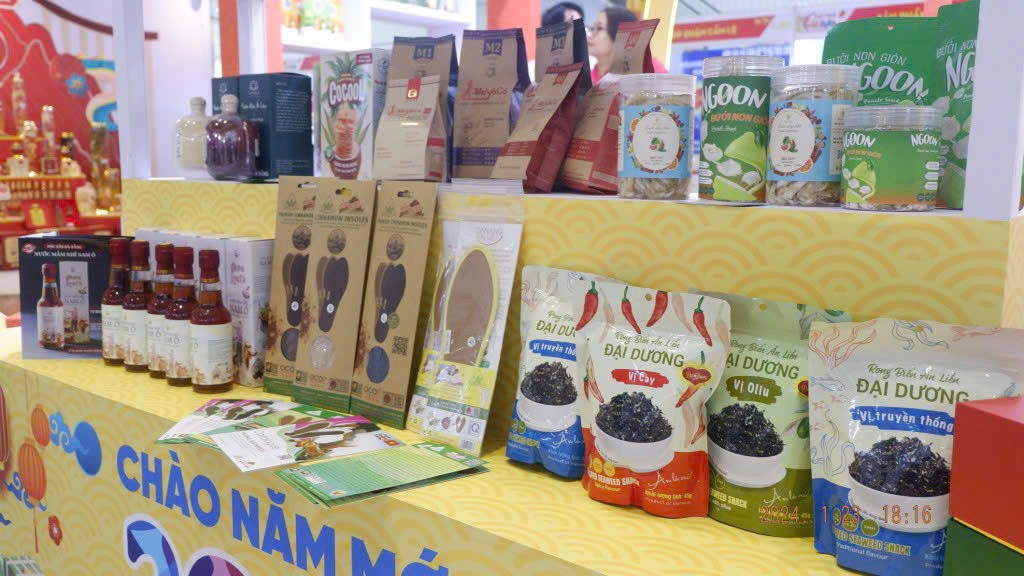 Quảng Ngãi đặt mục tiêu đưa 50% doanh nghiệp địa phương Phấn đấu 50% doanh nghiệp lên sàn thương mại điện tử vào năm 2030