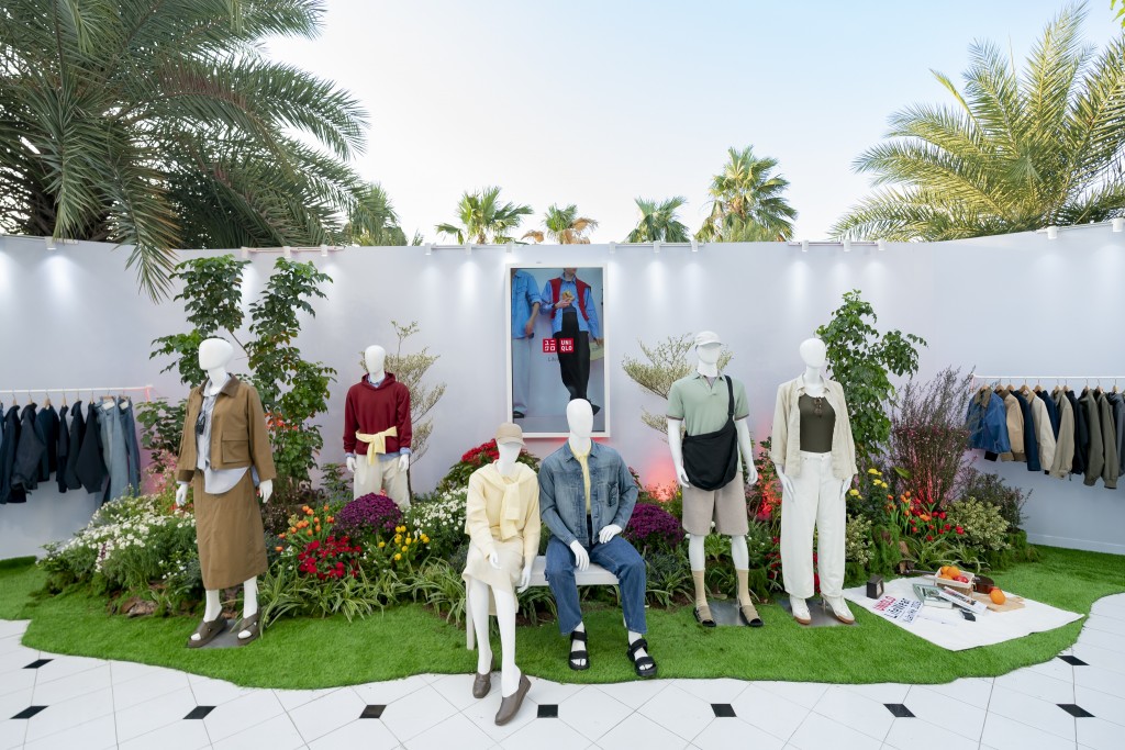 BST mùa mới cũng mang đến đa dạng kiểu dáng áo khoác đa năng cho những bản phối mùa Xuân_Hè BST mùa mới cũng mang đến đa dạng kiểu dáng áo khoác đa năng cho những bản phối mùa Xuân_Hè