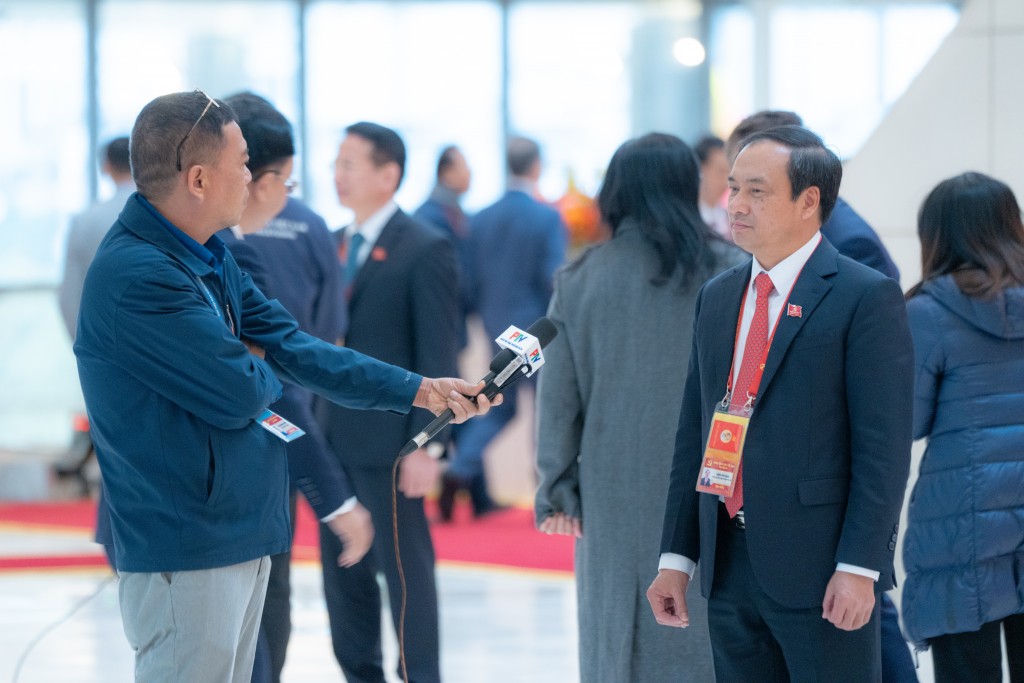 Các đơn vị phỏng vấn đại biểu tham dự Đại hội XIV của Đảng