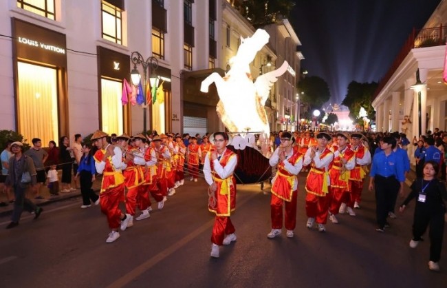 Đặt văn hóa và con người vào trung tâm của phát triển bền vững