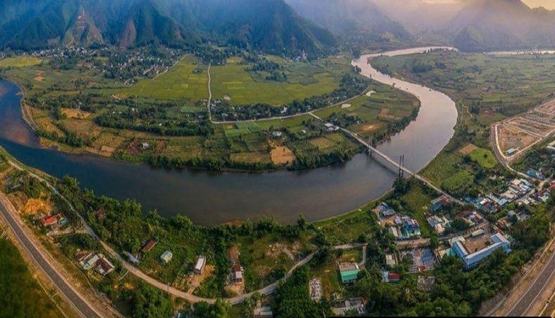 Tuyến đường ven sông Cu Đê dài hơn 5km sẽ là trục giao thông huyết mạch kết nối Khu thương mại tự do Đà Nẵng với cảng Liên Chiểu.