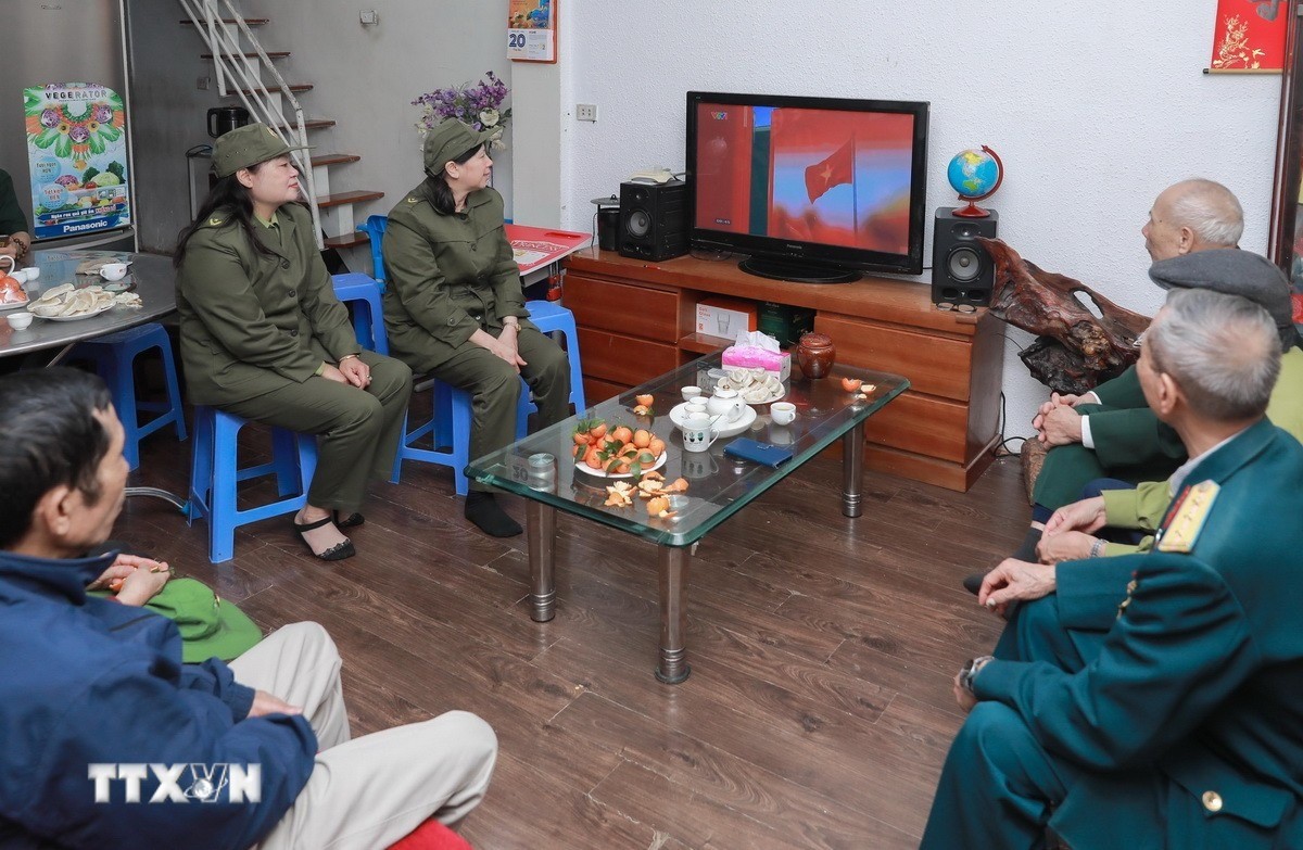 Nhân dân vững tin vào thành công của Đại hội XIV của Đảng, kỳ vọng Đại hội sẽ đề ra những quyết sách đúng đắn, đáp ứng nguyện vọng chính đáng của nhân dân, đưa đất nước phát triển nhanh và bền vững trong giai đoạn mới. (Ảnh: TTXVN)