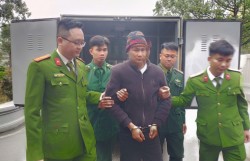 Thanh Hoá: Bắt giữ đối tượng vận chuyển hơn 1 tấn pháo hoa nổ từ Lào về Việt Nam