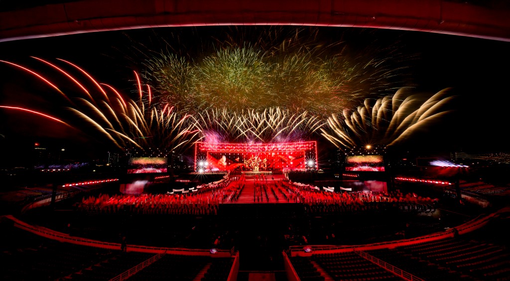 Đại nhạc hội pháo hoa sẽ có sân khấu nghệ thuật quy mô lớn bậc nhất Việt Nam. Ảnh: Sun Group