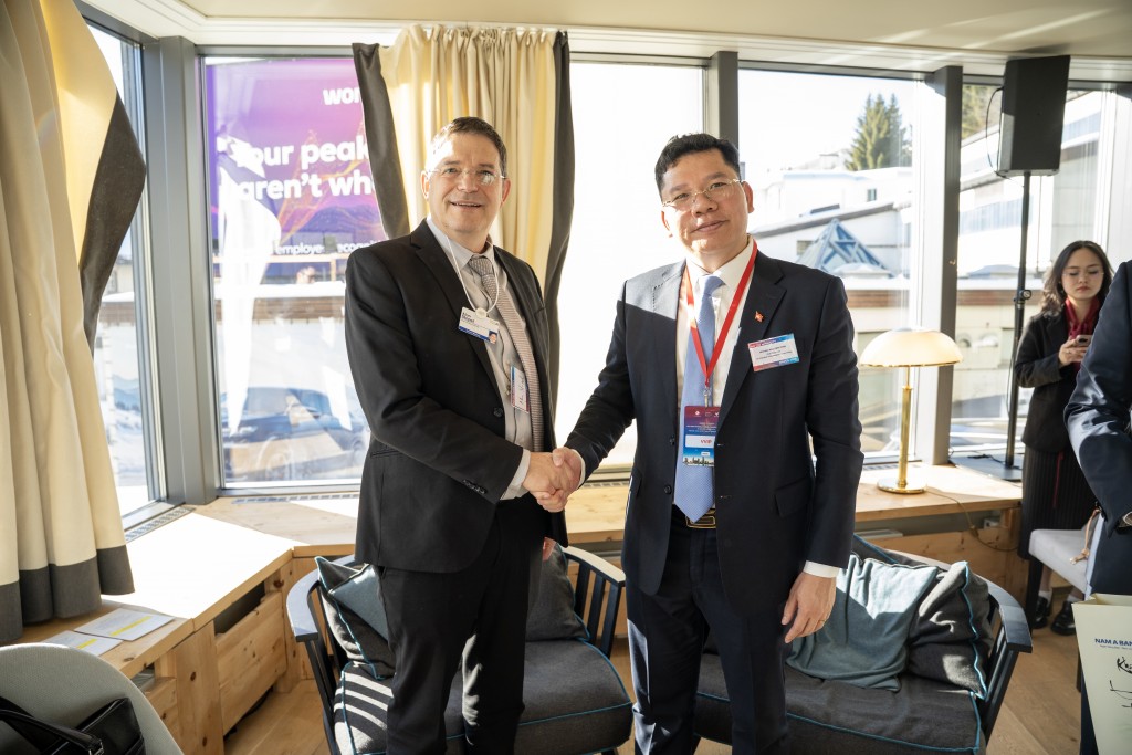 Phó Chủ tịch UBND TP.HCM Hoàng Nguyên Dinh gặp và làm việc với ông Alon Stopel, Chủ tịch Cơ quan Đổi mới sáng tạo Israel 