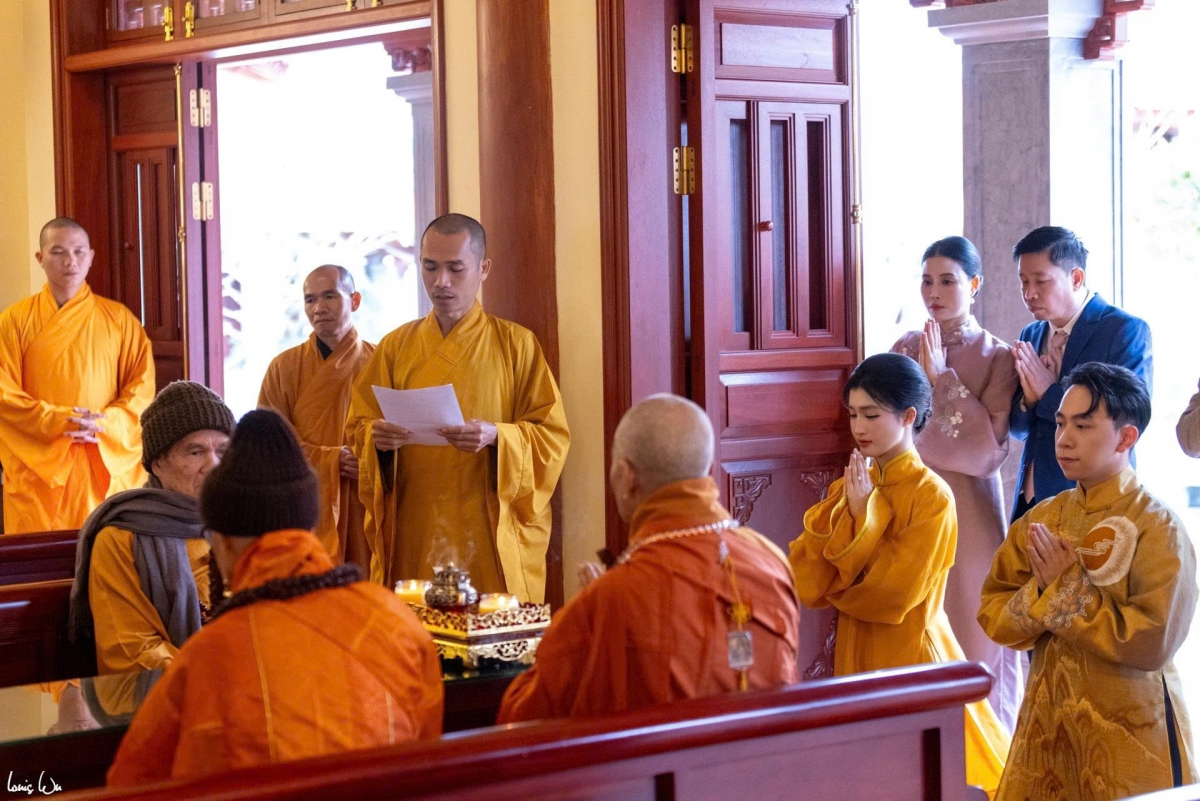 lễ hằng thuận của Á hậu phương nhi và thiếu gia minh hoàng hình ảnh 3 le hang thuan cua A hau phuong nhi va thieu gia minh hoang hinh anh 3