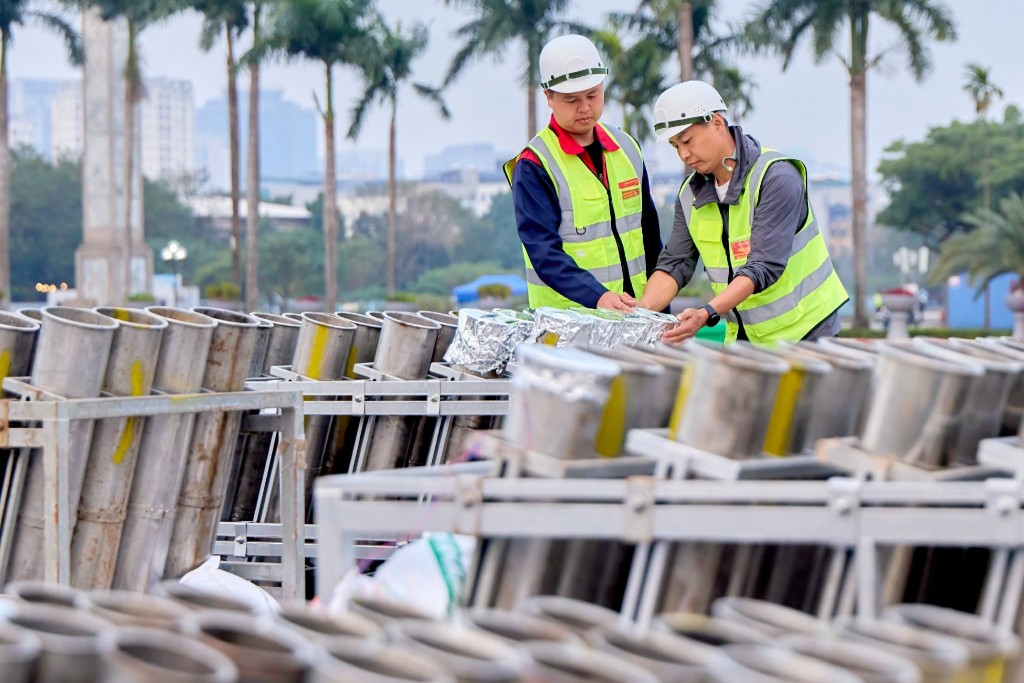 Hà Nội sẵn sàng cho màn pháo hoa nghệ thuật lớn nhất lịch sử