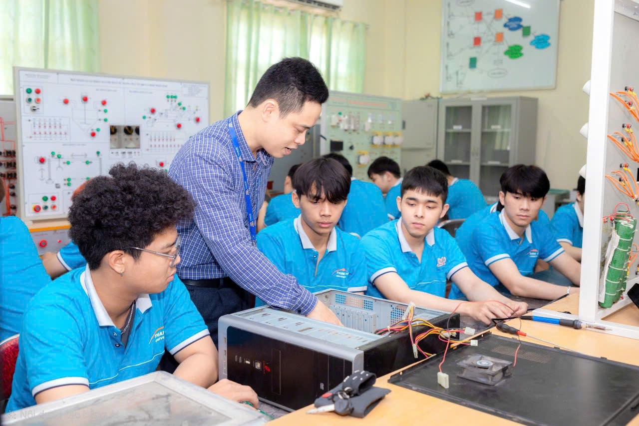 Đột phá nguồn nhân lực - chìa khóa cho khát vọng phát triển mới Đột phá nguồn nhân lực - chìa khóa cho khát vọng phát triển mới