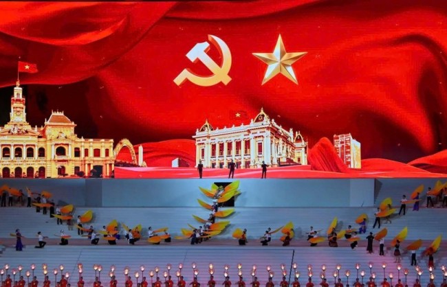 Khúc tráng ca của lòng yêu nước và khát vọng rạng rỡ Việt Nam