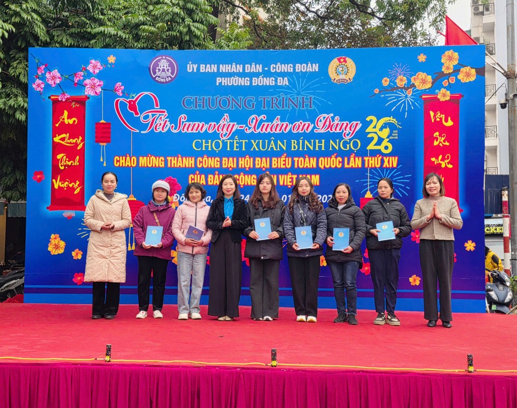 Phường Đống Đa: Sôi nổi các hoạt động đón xuân mới Bính Ngọ Phường Đống Đa: Sôi nổi các hoạt động đón xuân mới Bính Ngọ