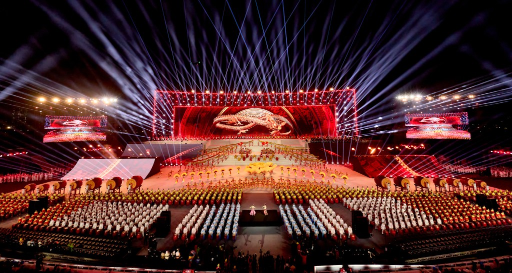 Phú Quốc, Đà Nẵng, Sun Group mang cả bầu trời pháo hoa đỉnh cao ra Thủ đô