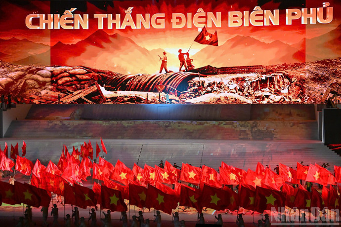 Tổng Bí thư Tô Lâm dự chương trình nghệ thuật đặc biệt Dưới lá cờ vẻ vang của Đảng” Tổng Bí thư Tô Lâm dự chương trình nghệ thuật đặc biệt Dưới lá cờ vẻ vang của Đảng”